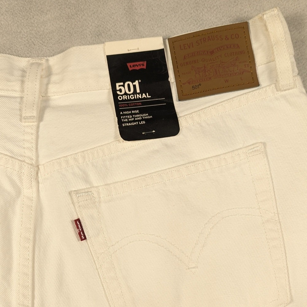 NEW Levis 501 Original High Rise Straight Leg White Jeans Womens W34 L30